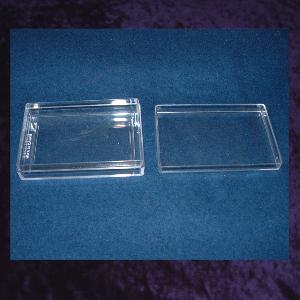 Photo 0 of A clear plastic card box with lid for 57mm wide bridge cards