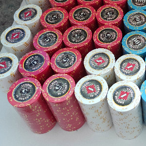 Photo 10 of White Customised Gem chip 14gm